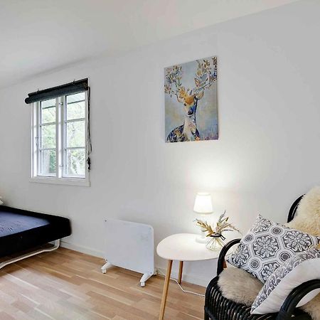 Nyistandsat Sommerhus Med Kaerlighed Og Sjael Kyndelose المظهر الخارجي الصورة