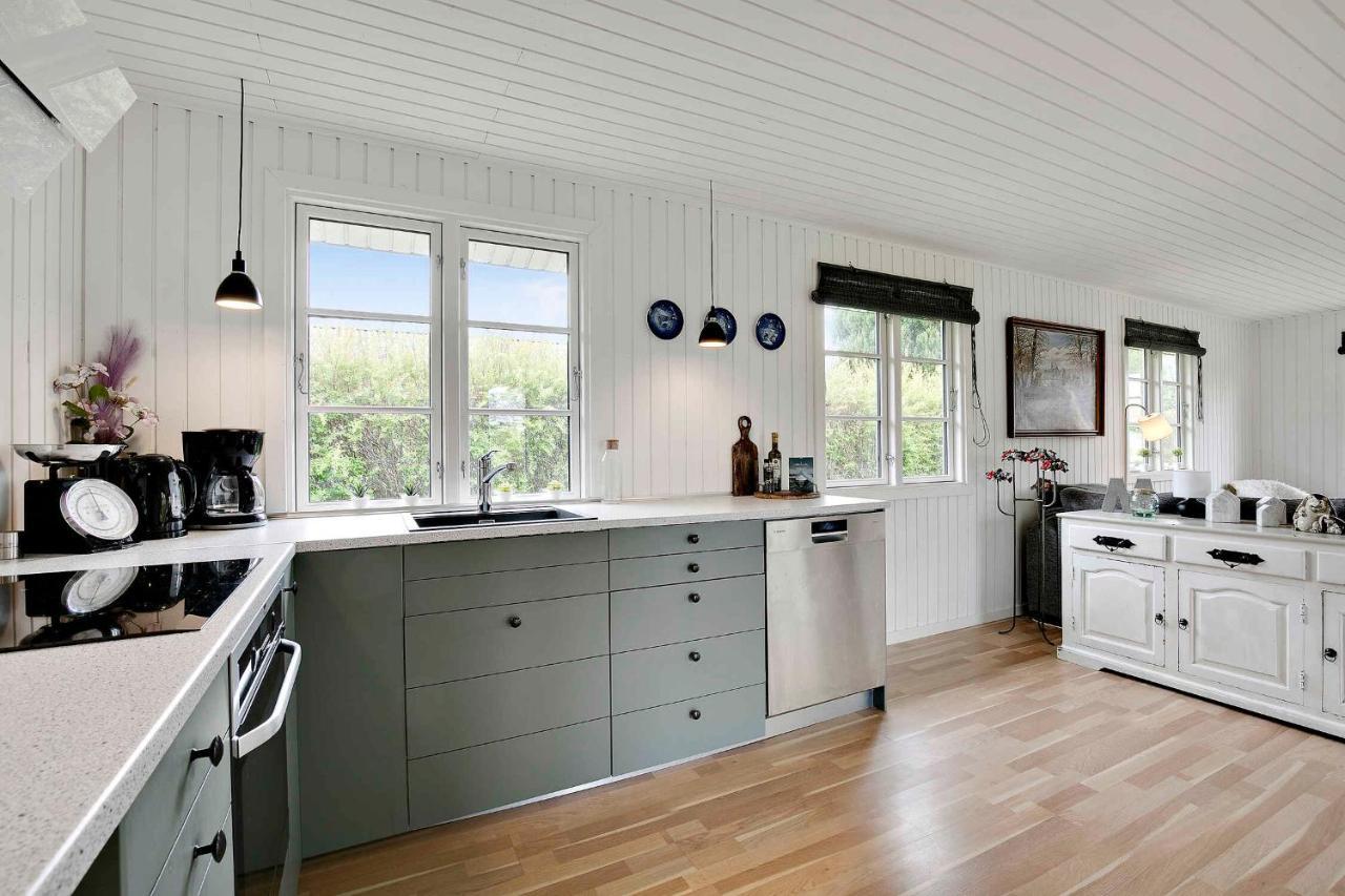 Nyistandsat Sommerhus Med Kaerlighed Og Sjael Kyndelose المظهر الخارجي الصورة